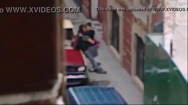 Chavita de prepa cogiendo en la calle con su novio despues de salir de la escuela